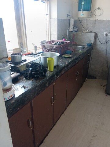 Kitchen in 3 BHK Builder Floor at Ardee City, Sector 52 – for Rent