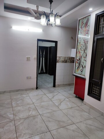 Room in 2 BHK Builder Floor at Divya Kunj, Niti Khand – for Rent