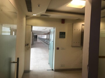 Room in  Office Space at DLF Corporate Park, Sector 24 – for Rent