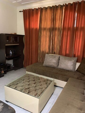 Bedroom in 1 BHK Builder Floor at Sector 57 – for Rent