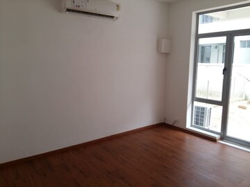 Room in 3 BHK Apartment at Spaze Kalistaa, Sector 84 – for Sale