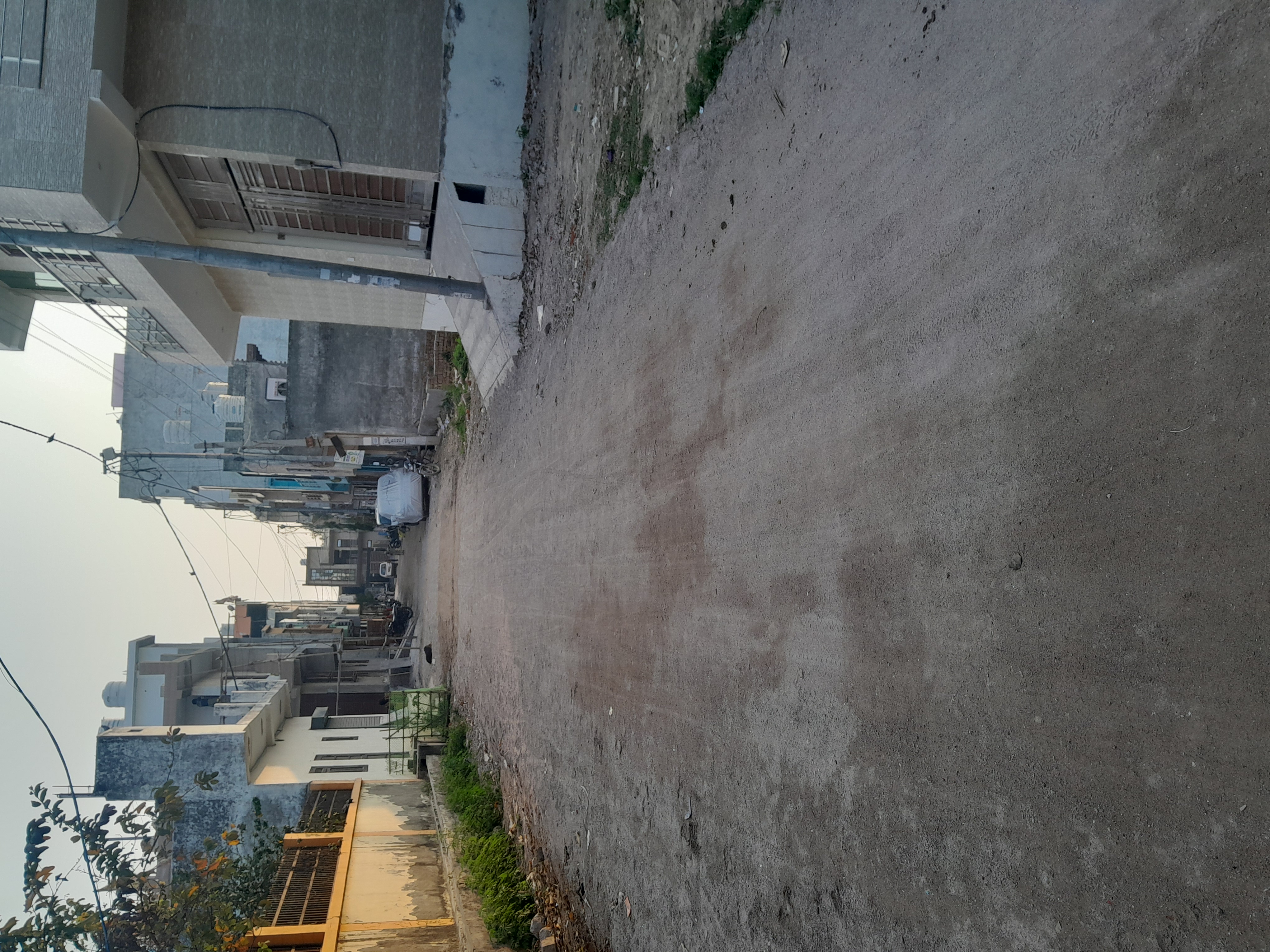 Plot For Sale in Kasna Industrial Area