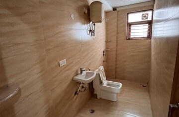 Bathroom in 2 BHK Apartment at Ambika Florence Park, North Mullanpur – for Sale