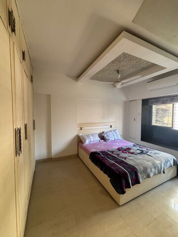 Bedroom in 2 BHK Apartment at Sach 9 Almeida, Bandra West – for Rent