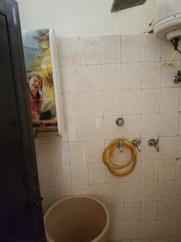 Attached Bathroom in 2 BHK Apartment at Dilshad Garden – for Rent