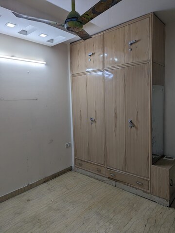 2 BHK Builder Floor For Rent in Paschim Vihar