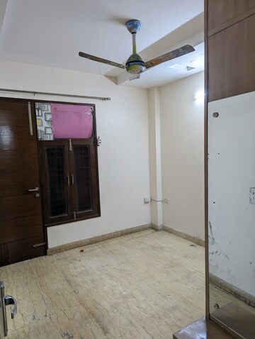 Bedroom in 2 BHK Builder Floor at Paschim Vihar – for Rent