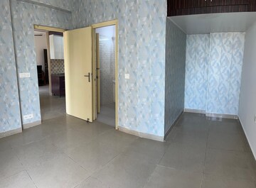 2 BHK Apartment For Rent in Gaur City 2 - 12th Avenue, Sector 16c Greater Noida