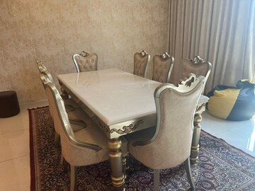 Furnished Amenities in 3.5 BHK Apartment at Mahadevpura – for Rent