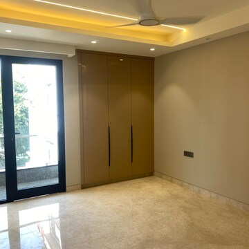 Room in 3 BHK Independent House at Lajpat Nagar ii – for Rent