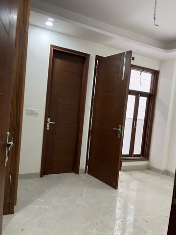 Room in 1 BHK Apartment at Kishangarh – for Sale
