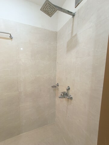 Bathroom in 1 RK Builder Floor at Vipul World Floors, Sector 48 – for Rent
