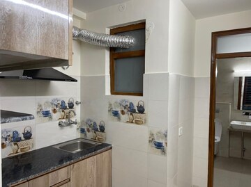Kitchen in 1 RK Builder Floor at SAS Tower, Sector 38 – for Rent