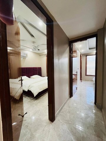 Room in 3 BHK Apartment at Saket – for Rent