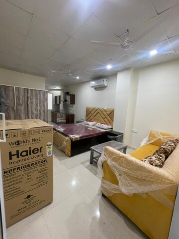 Master Bedroom in 1 RK Builder Floor at Huda Staff Colony, Sector 46 – for Rent
