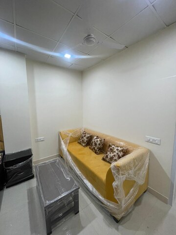 Furnished Amenities in 1 RK Builder Floor at Huda Staff Colony, Sector 46 – for Rent