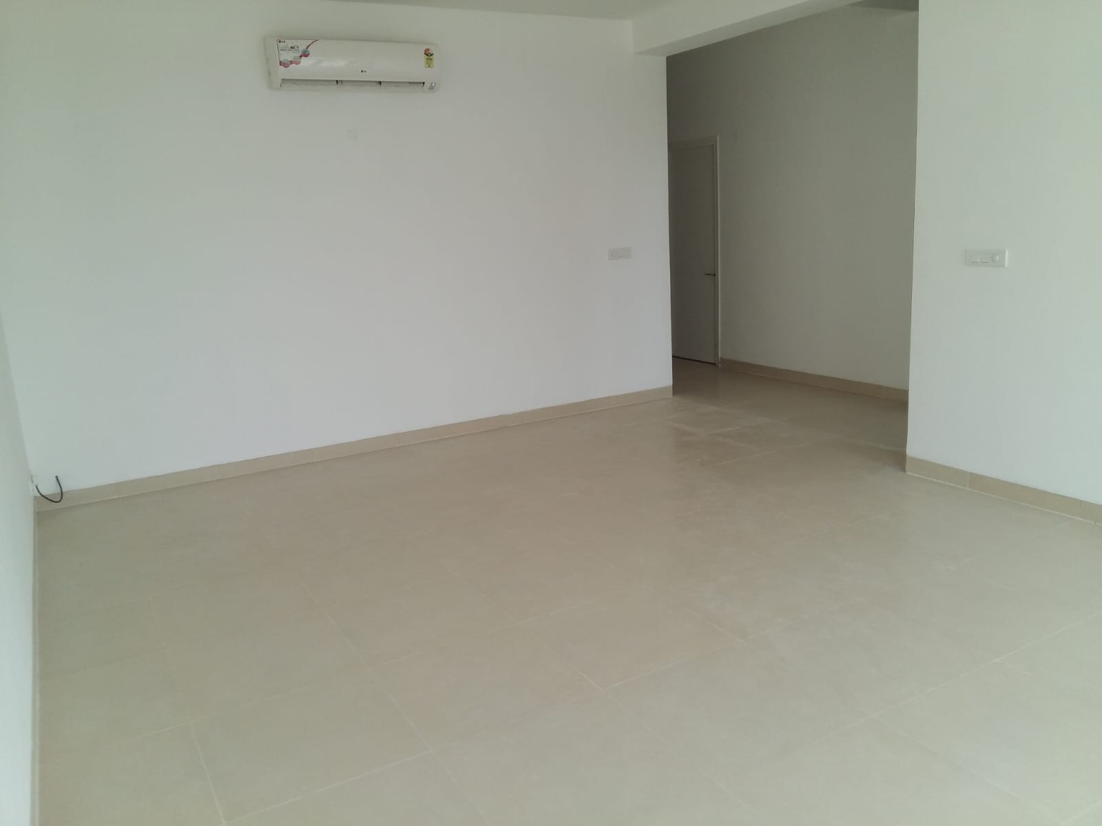 2 BHK + Extra Room Apartment For Sale in Godrej Air Sector 85