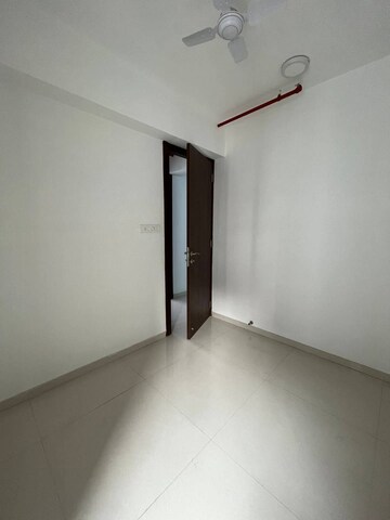 Room in 2 BHK Apartment at Sunteck Avenue 2, Goregaon West – for Rent