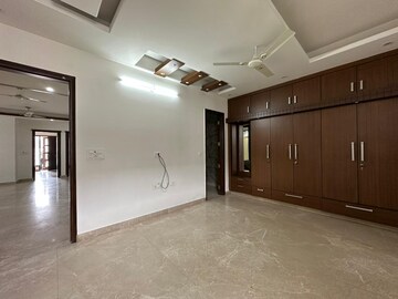 Bedroom in 5 BHK Builder Floor at Paschim Vihar – for Rent
