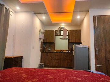 Bedroom in 1 RK Builder Floor at Unitech Cyber Park, Sector 39 – for Rent