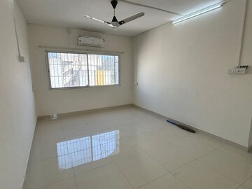 Room in 3.5 BHK Apartment at Marvel Arco, Hadapsar – for Sale