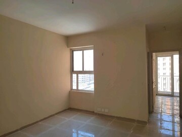 Room in 2 BHK Apartment at Wave Dream Homes, Wave City – for Rent