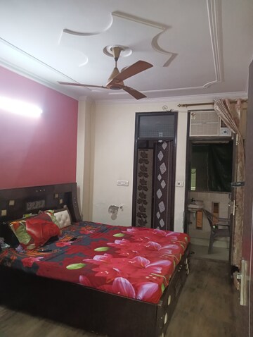 Room in 2.5 BHK Builder Floor at Shastri Nagar – for Rent