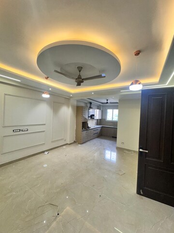 Building Lobby in 3 BHK Apartment at Sushant Lok 2, Sector 57 – for Sale