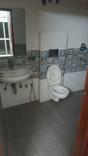 Bathroom in 3 BHK Apartment at Dalanwala – for Rent