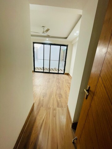 Balcony in 2 BHK Apartment at Mandi – for Rent