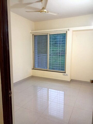 Room in 3 BHK Apartment at Swadesh Greenhills, Baner – for Rent