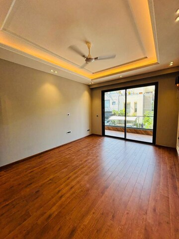 Room in 4 BHK Builder Floor at Nirvana Courtyard, Sector 50 – for Sale