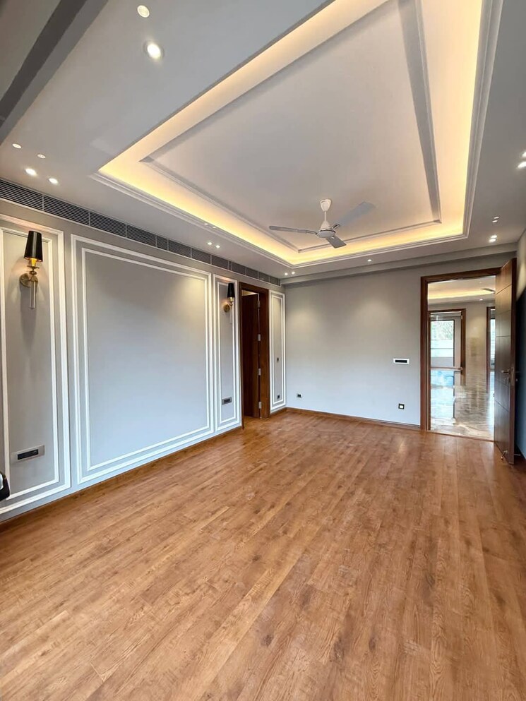 Room, nirvana-courtyard 4 Bedroom 3850 Sq.Ft. Builder Floor In Sector 50 Gurgaon 8267584