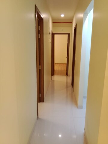 Building Lobby in 3 BHK Apartment at Shapoorji Pallonji Alpine, Kandivali East – for Rent
