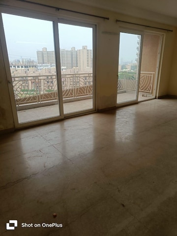 Room in 3 BHK Apartment at AIPL Zen Residences, Sector 70a – for Sale
