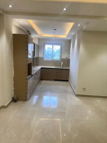 Building Lobby in 3 BHK Apartment at Sushant Lok 2, Sector 57 – for Sale