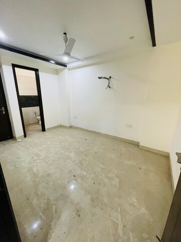 Room in 3 BHK Apartment at Mandi – for Rent