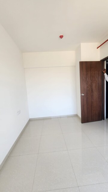 Room in 1 BHK Apartment at Shapoorji Pallonji Joyville Hadapsar Annexe, Sp Infocity – for Sale