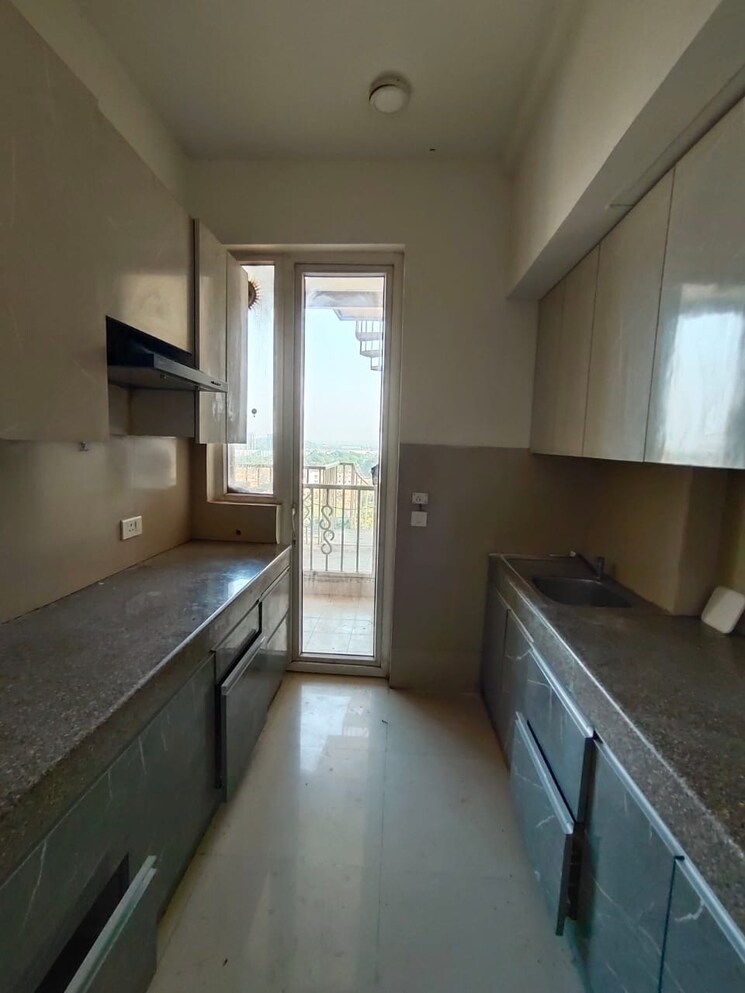 Kitchen, emaar-palm-hills 3 Bedroom 1450 Sq.Ft. Apartment In Sector 77 Gurgaon 8267732