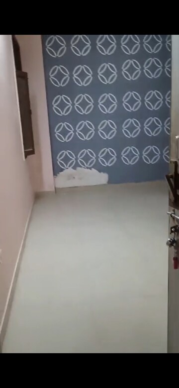 Room in 2.5 BHK Builder Floor at New Ashok Nagar – for Rent