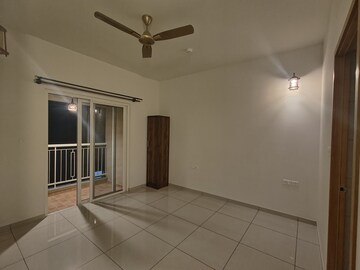 Room in 2 BHK Apartment at Sobha Dream Gardens, Thanisandra Main Road – for Rent