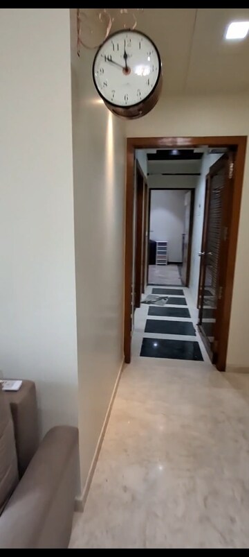 Building Lobby in 2 BHK Apartment at Hiranandani Meadows, Manpada – for Rent