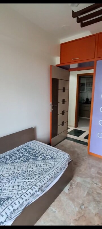 Bedroom in 2 BHK Apartment at Hiranandani Meadows, Manpada – for Rent