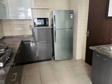 Kitchen in 3 BHK Apartment at Parsvnath Exotica, Sector 53 – for Rent