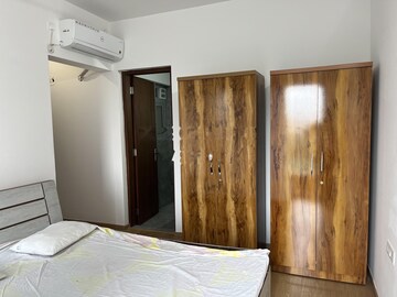 Bedroom in 2 BHK Apartment at Amanora Ascent Towers, Hadapsar – for Rent