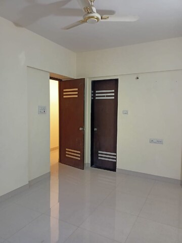 Room in 3 BHK Apartment at Swadesh Greenhills, Baner – for Rent