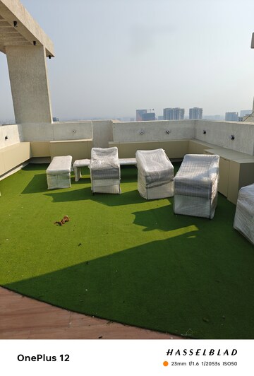 Master Bedroom in Studio Apartment at Level The Residences, Andheri West – for Rent