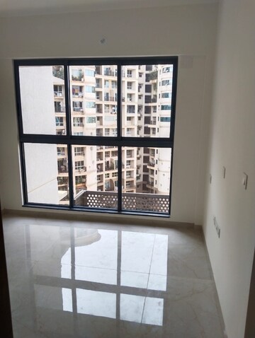 Room in 1 BHK Apartment at Godrej Urban Park, Chandivali – for Rent