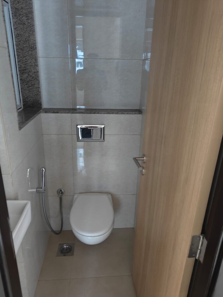 Bathroom, l-t-emerald-isle 1 Bedroom 359 Sq.Ft. Apartment In Powai Mumbai 8268759