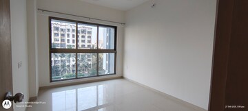 Room in 3 BHK Apartment at Rajesh Raj Infinia, Malad West – for Rent